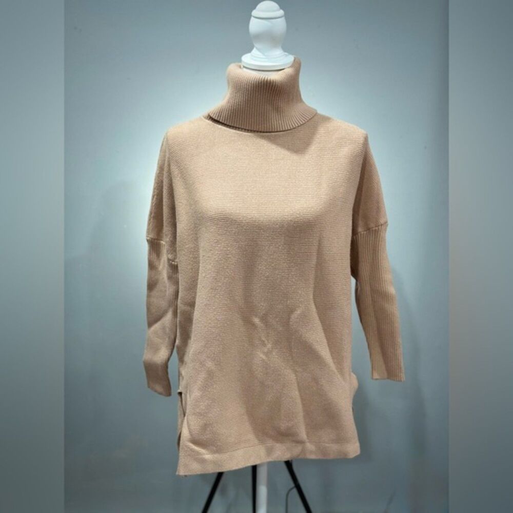 Clearance! Tan Lillusory Ribbed Turtleneck Sweater Size L EUC
